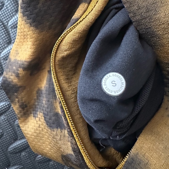 I ❤️ this hoodie. Sold on EBay! Lululemon Textured Tech Sz Small Training - Picture 7 of 11